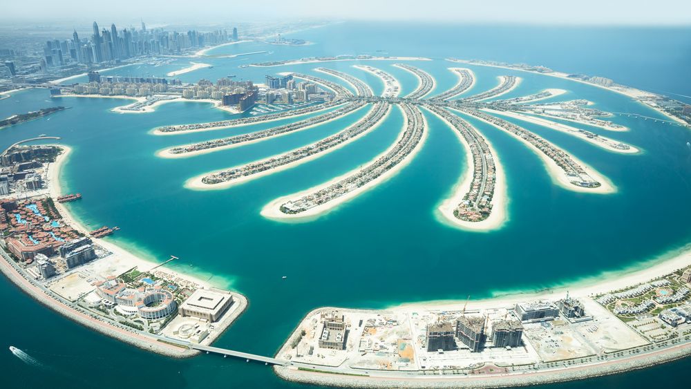 Slunce, luxus, žádné sankce. Oligarchové si našli v Dubaji nový ráj